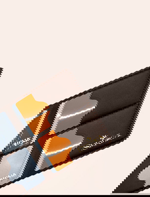 backdrop-card-1-folio-3